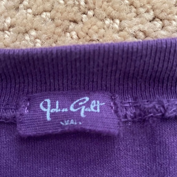 Rare Brandy Melville Brooklyn Top - Picture 3 of 3